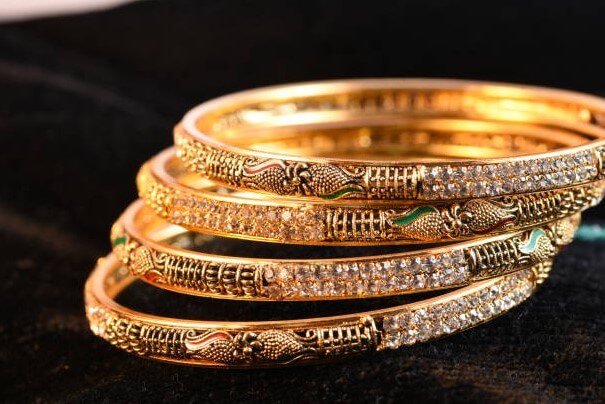 Gold jewelry buyers near me. Cash for gold near me. Updated 2025